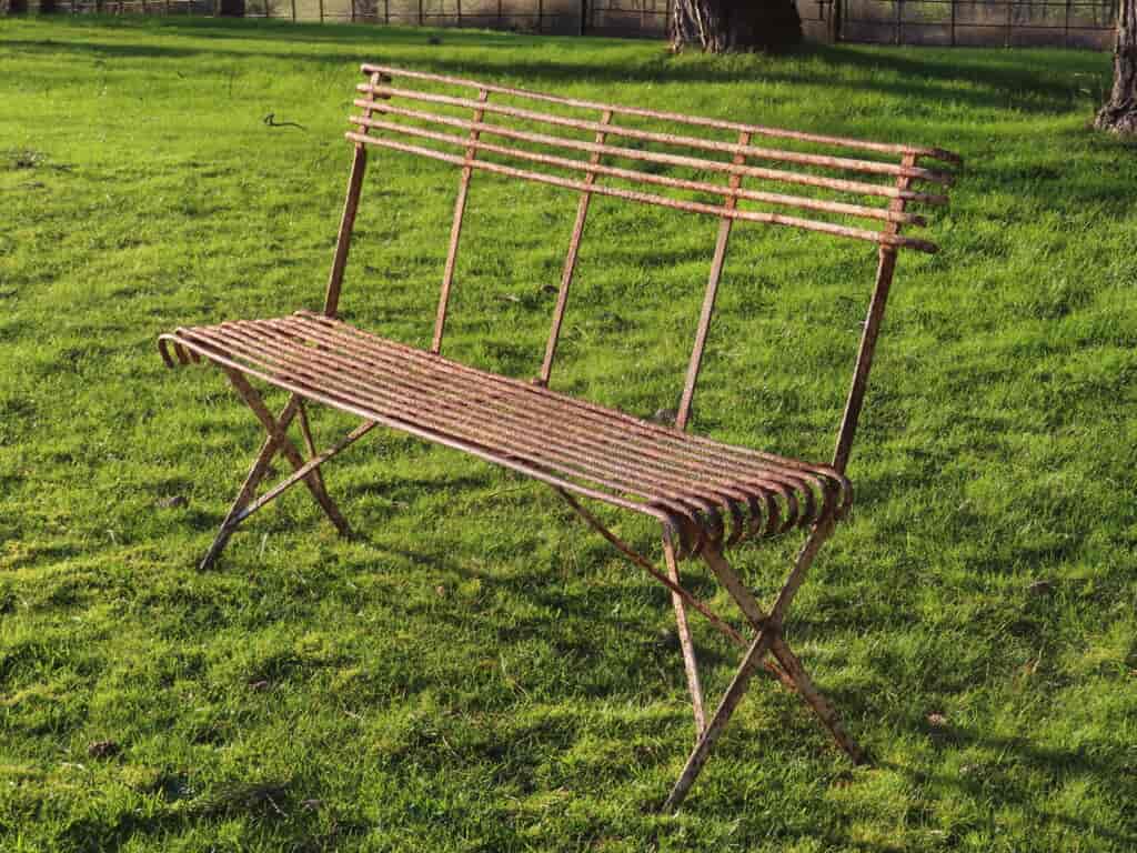 antique-arras-garden-seat