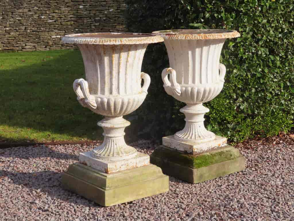 antique-cast-iron-antique-garden-urns