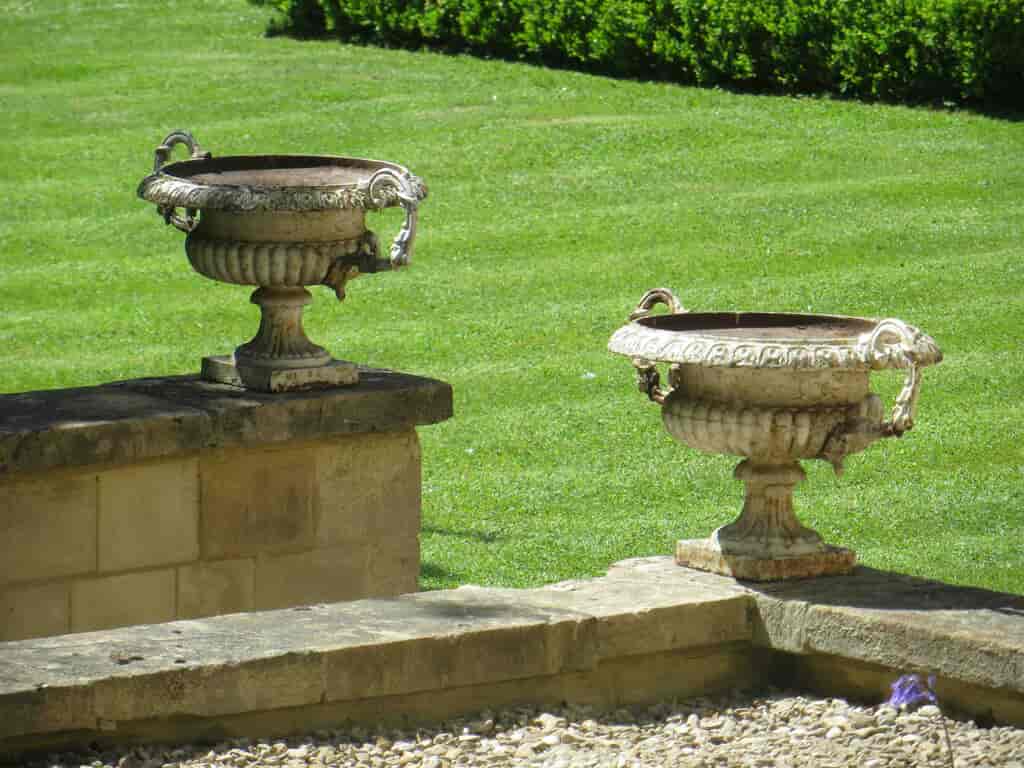 antique-cast-iron-garden-urns