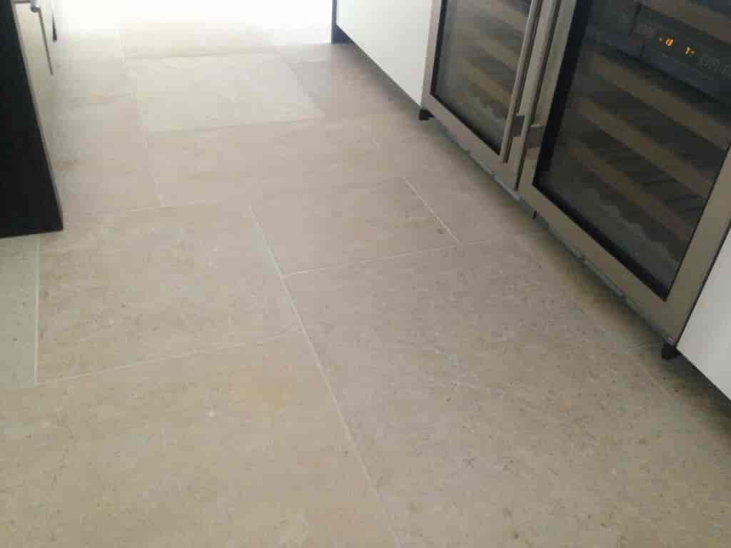 limestone-flooring